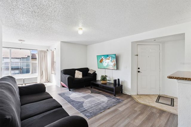 5120 CONROY RD 28, Orlando, FL 32811