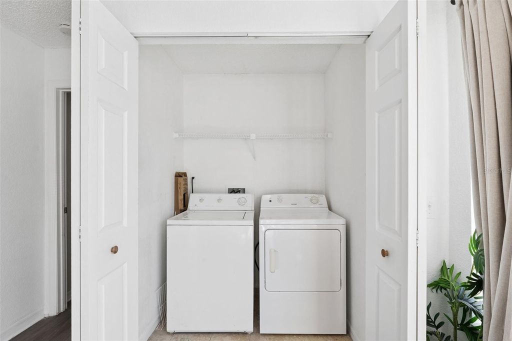 Image 19 of property listing at 5120 CONROY RD 28, Orlando, FL 32811