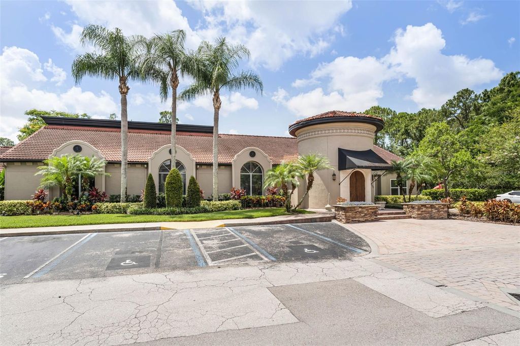 Image 22 of property listing at 5120 CONROY RD 28, Orlando, FL 32811