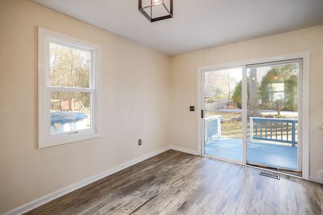 29 Arland Dr, Southbridge, MA 01550