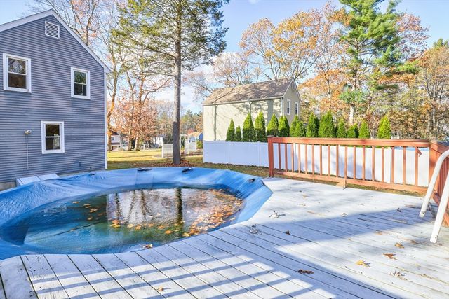 29 Arland Dr, Southbridge, MA 01550