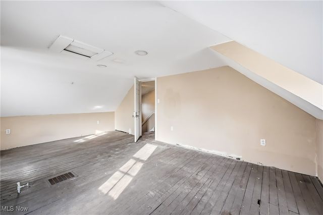 2260 Coronado Avenue, Youngstown, OH 44504