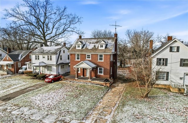 2260 Coronado Avenue, Youngstown, OH 44504