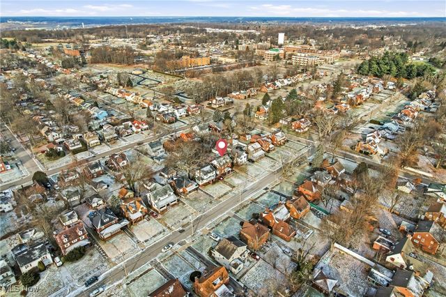 2260 Coronado Avenue, Youngstown, OH 44504