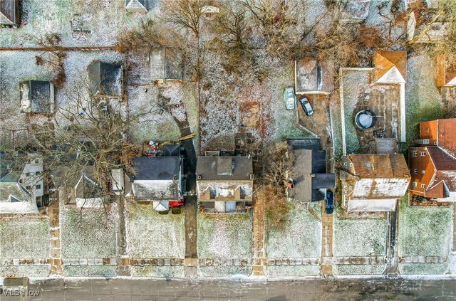 2260 Coronado Avenue, Youngstown, OH 44504