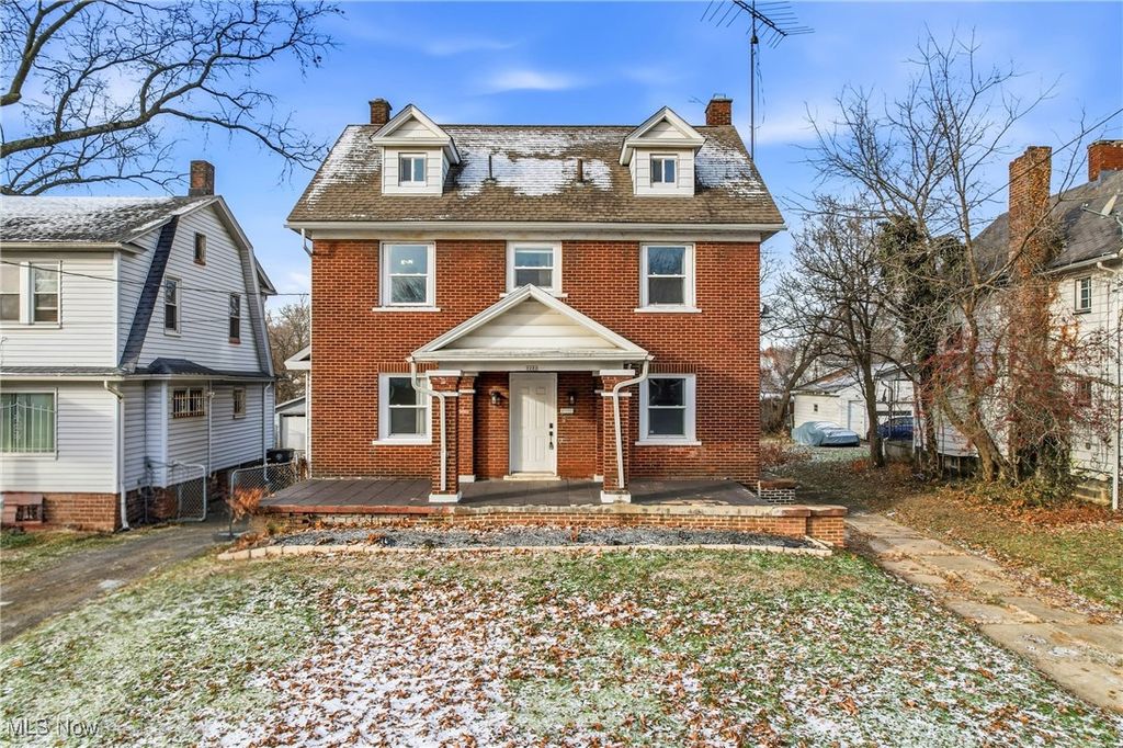 2260 Coronado Avenue, Youngstown, OH 44504