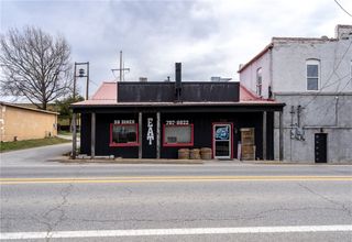 106 1st Avenue, Gravette, AR 72736