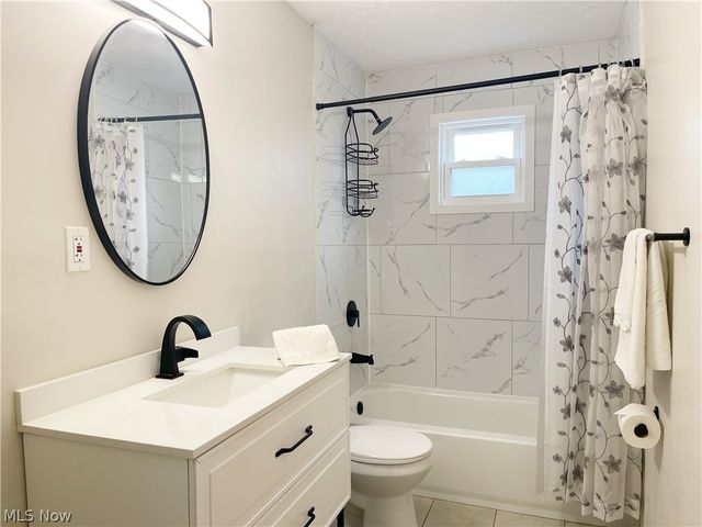 1762 Underwood Street, Cuyahoga Falls, OH 44221