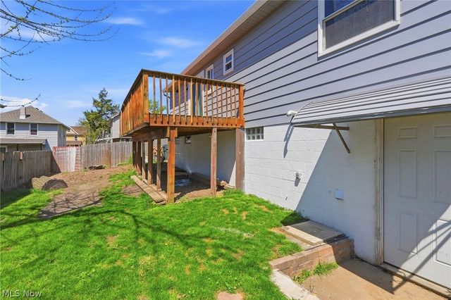 1762 Underwood Street, Cuyahoga Falls, OH 44221