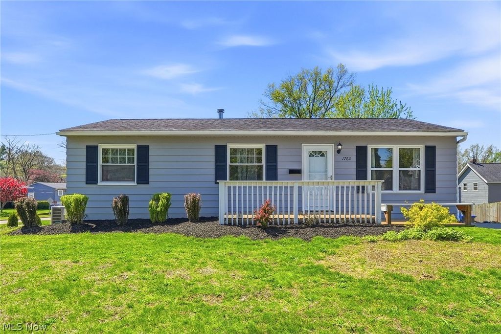 1762 Underwood Street, Cuyahoga Falls, OH 44221