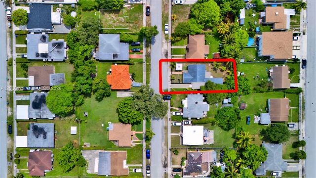 1042 NW 76th St, Miami, FL 33150