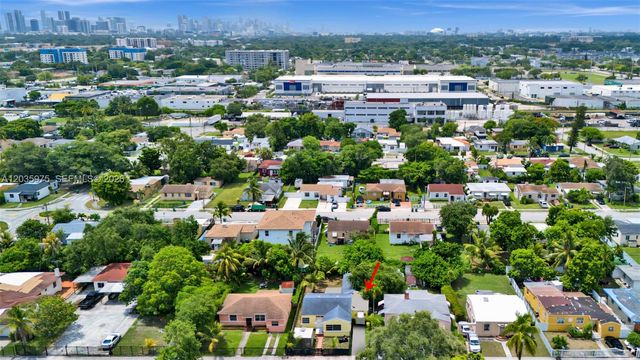 1042 NW 76th St, Miami, FL 33150