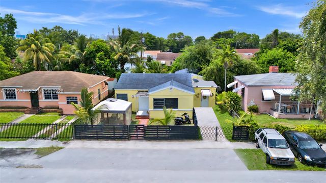 1042 NW 76th St, Miami, FL 33150