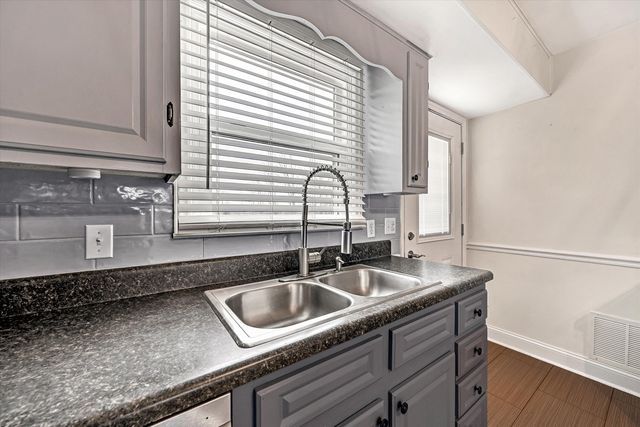 5050 Stewartsville RD, Moneta, VA 24121