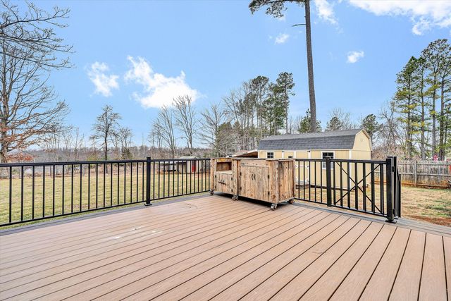 5050 Stewartsville RD, Moneta, VA 24121