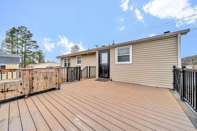 5050 Stewartsville RD, Moneta, VA 24121