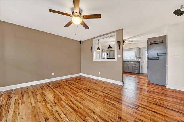 5050 Stewartsville RD, Moneta, VA 24121