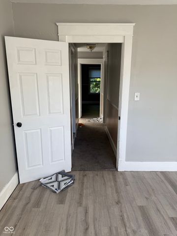 1500 1st Avenue, Terre Haute, IN 47807