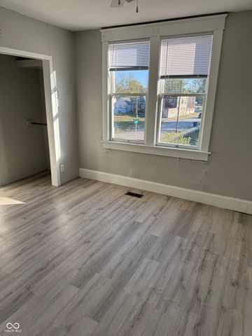 1500 1st Avenue, Terre Haute, IN 47807