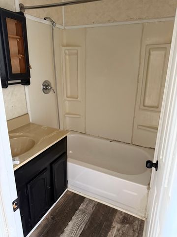 1500 1st Avenue, Terre Haute, IN 47807