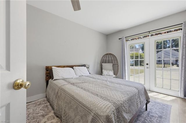 213 Jakes LN, Newport News, VA 23608