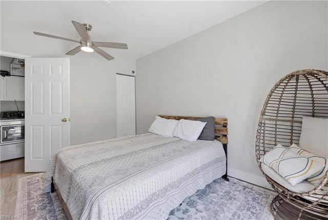 213 Jakes LN, Newport News, VA 23608