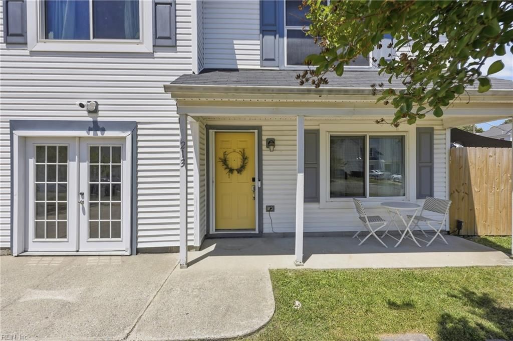 213 Jakes LN, Newport News, VA 23608