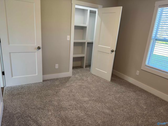 2714 Winchester Road NW, Huntsville, AL 35810