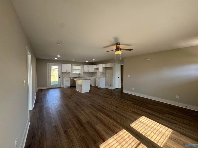 2714 Winchester Road NW, Huntsville, AL 35810