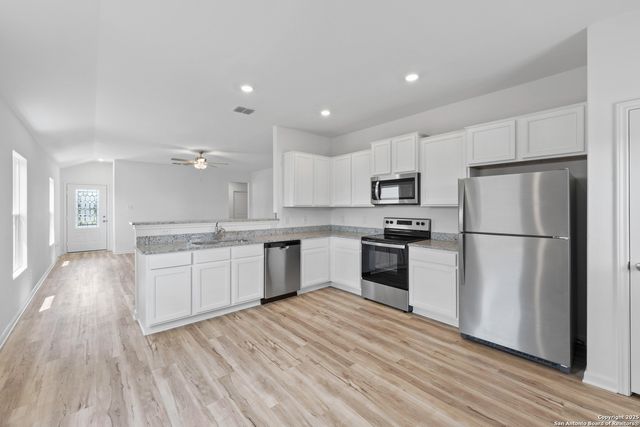 11526 Bald Eagle Heights, San Antonio, TX 78223