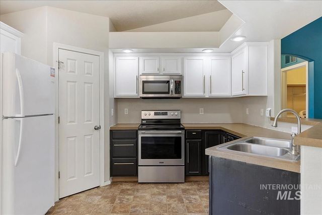 20535 Hancock Ave, Caldwell, ID 83605