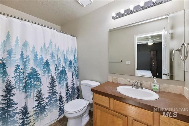 20535 Hancock Ave, Caldwell, ID 83605