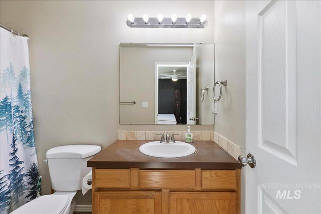 20535 Hancock Ave, Caldwell, ID 83605