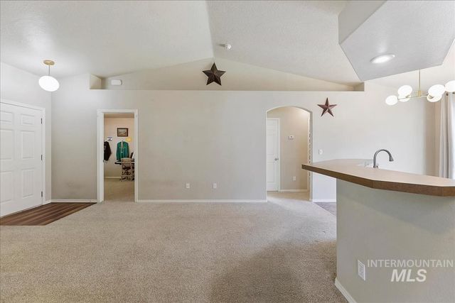 20535 Hancock Ave, Caldwell, ID 83605