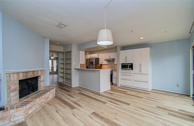 5800 Lumberdale Road 113, Houston, TX 77092