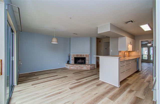 5800 Lumberdale Road 113, Houston, TX 77092