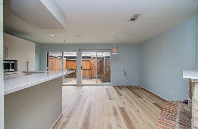 5800 Lumberdale Road 113, Houston, TX 77092