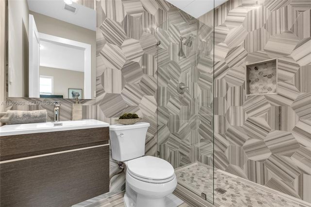 1045 NE 84th St 0, Miami, FL 33138