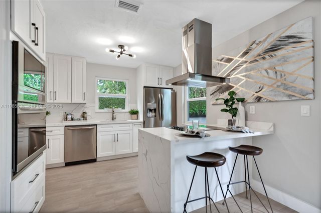 1045 NE 84th St 0, Miami, FL 33138