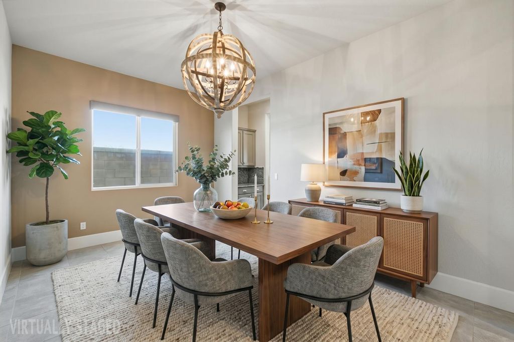 Image 16 of property listing at 602 Pinnacle Drive W, Madera, CA 93636