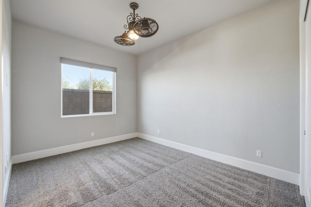 Image 26 of property listing at 602 Pinnacle Drive W, Madera, CA 93636