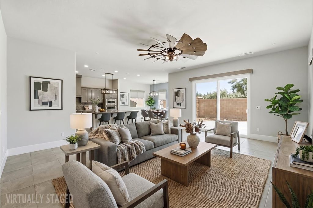 Image 4 of property listing at 602 Pinnacle Drive W, Madera, CA 93636