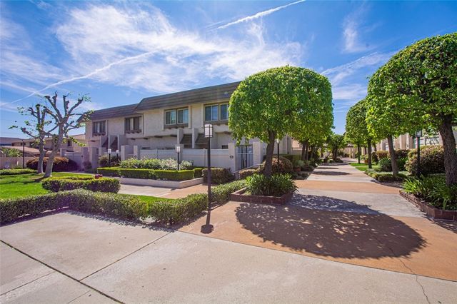 848 W Huntington Drive 28, Arcadia, CA 91007