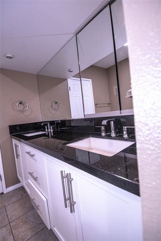 848 W Huntington Drive 28, Arcadia, CA 91007