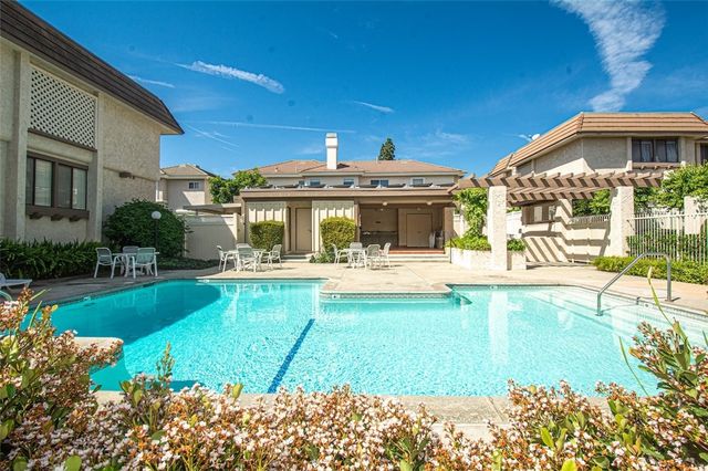 848 W Huntington Drive 28, Arcadia, CA 91007