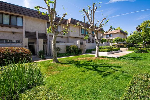 848 W Huntington Drive 28, Arcadia, CA 91007