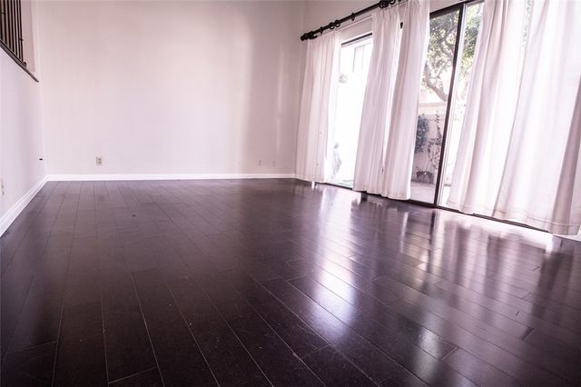 848 W Huntington Drive 28, Arcadia, CA 91007