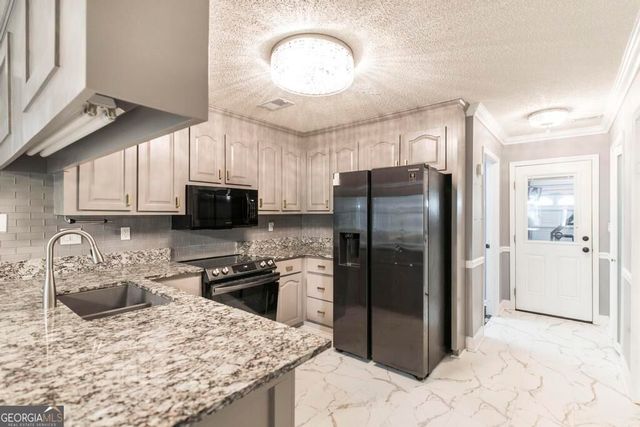 104 Turtle Dove Court, Warner Robins, GA 31088