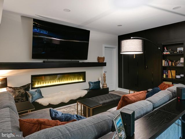 2617 HAWTHORN, Worcester, PA 19490