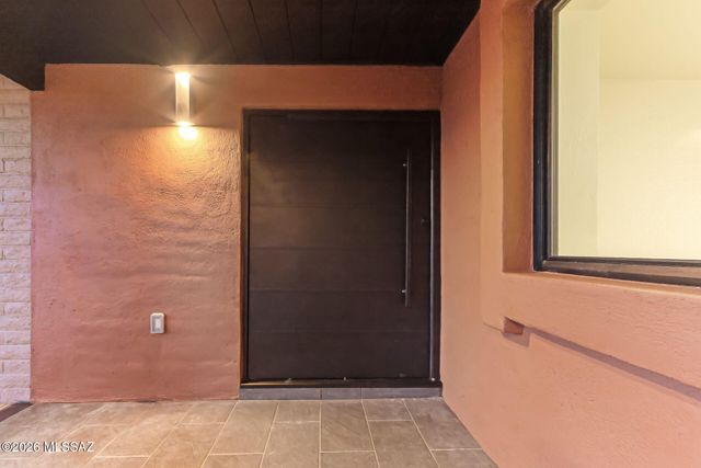 4905 N Craycroft Road, Tucson, AZ 85718